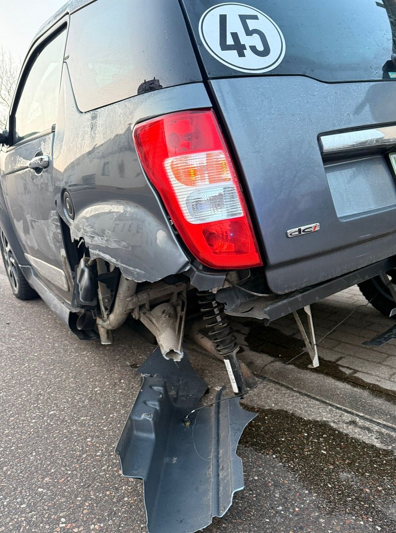 MopedAuto Ersatzteile